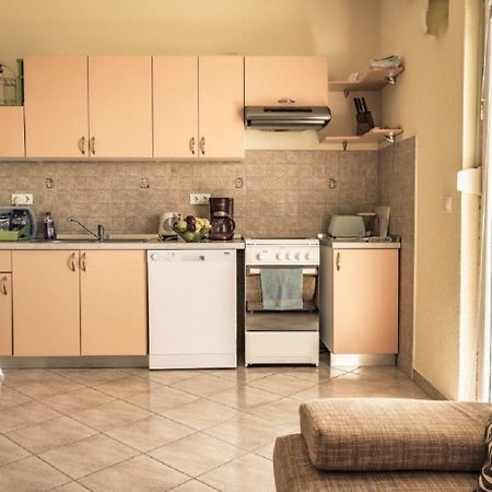 Apartments Domagoj - On The Beach ลูโคโวชูการ์เย ภายนอก รูปภาพ