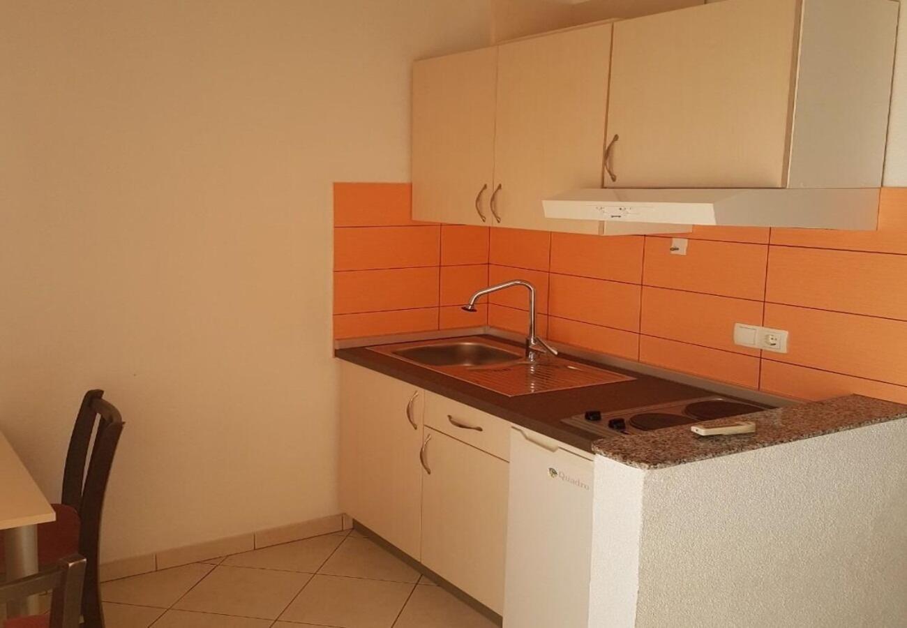 Apartments Domagoj - On The Beach ลูโคโวชูการ์เย ภายนอก รูปภาพ