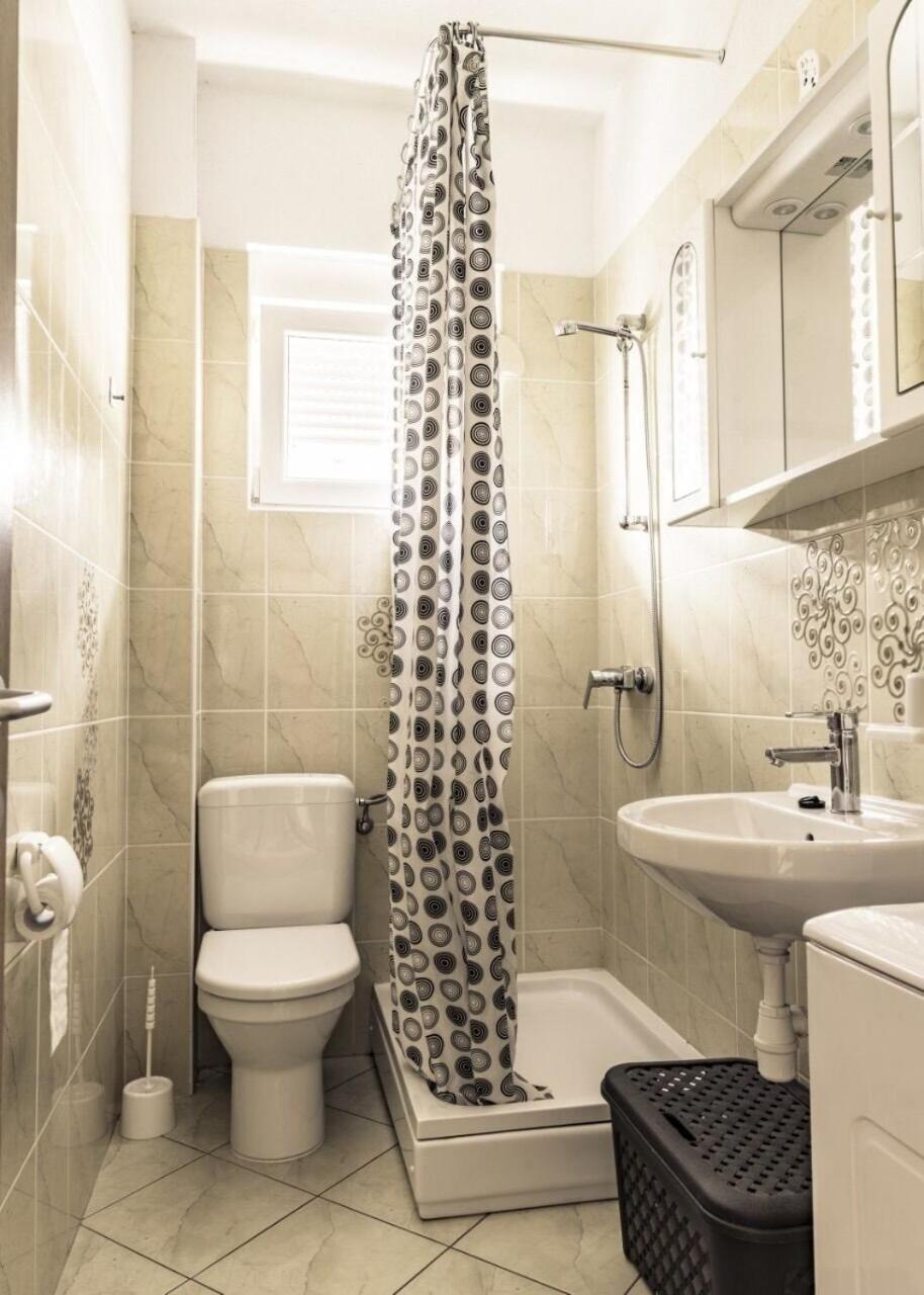 Apartments Domagoj - On The Beach ลูโคโวชูการ์เย ภายนอก รูปภาพ