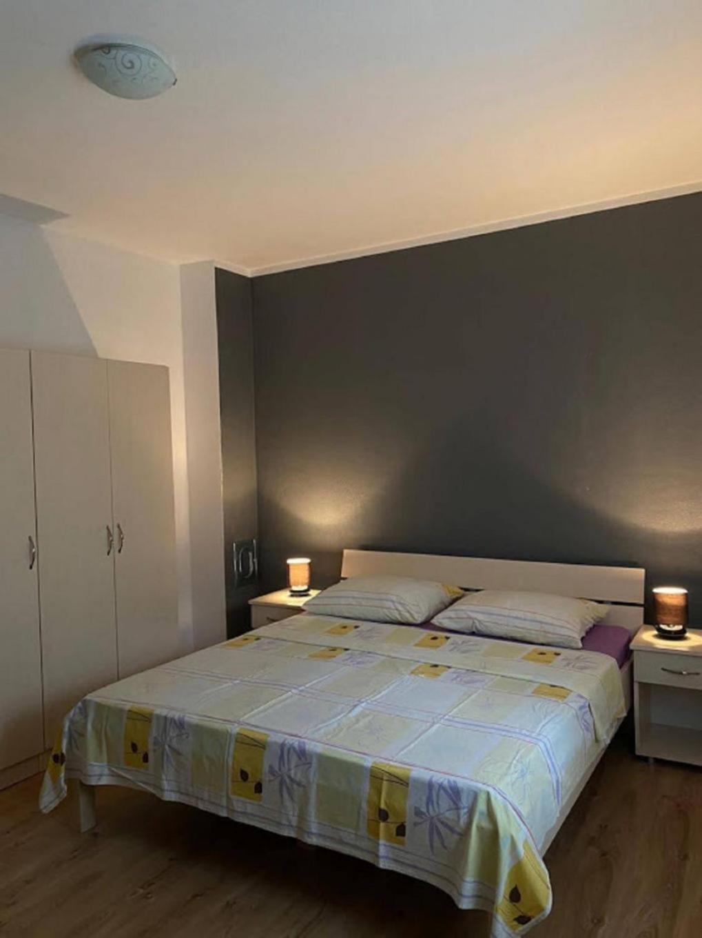 Apartments Domagoj - On The Beach ลูโคโวชูการ์เย ภายนอก รูปภาพ