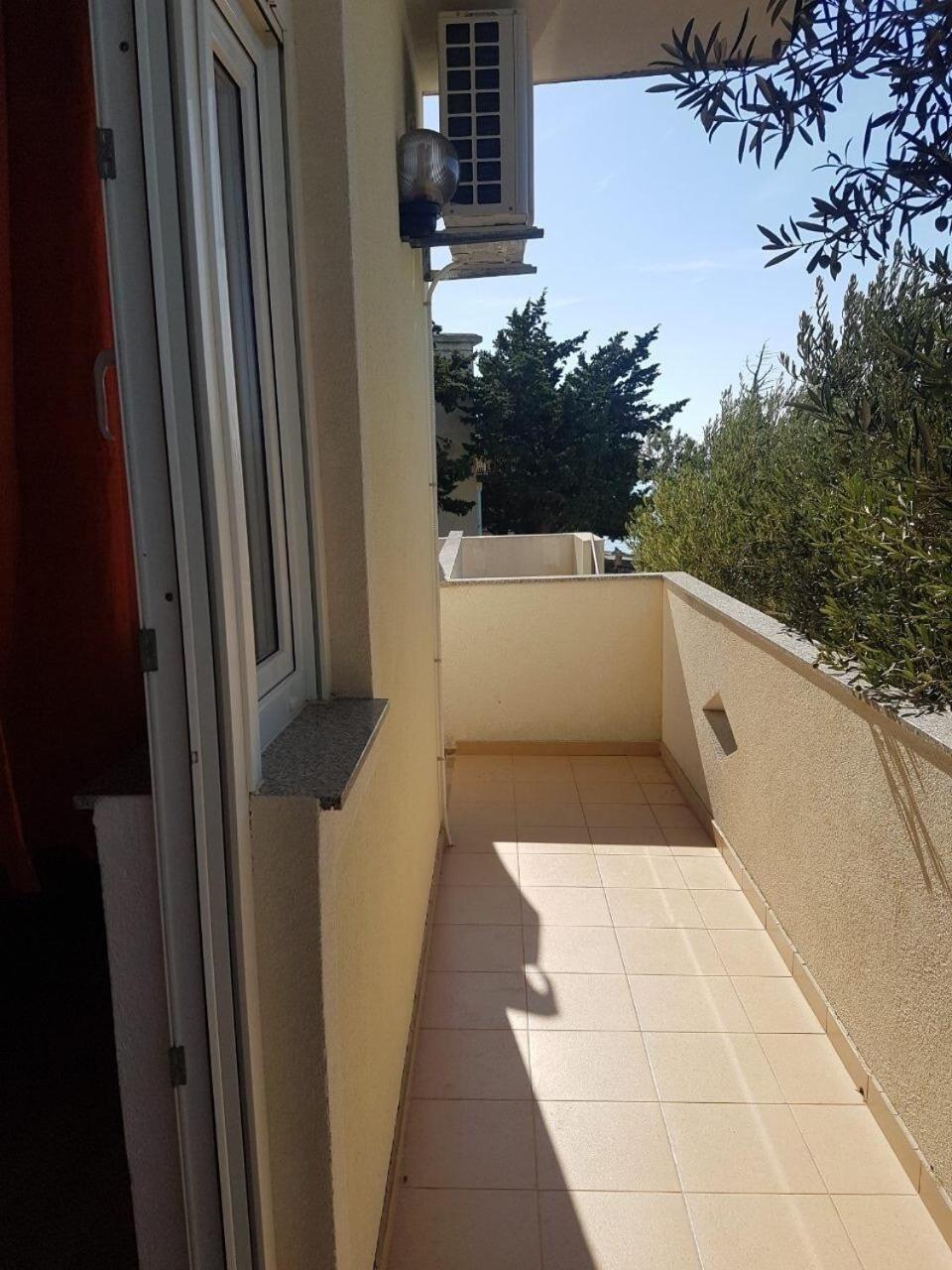 Apartments Domagoj - On The Beach ลูโคโวชูการ์เย ภายนอก รูปภาพ